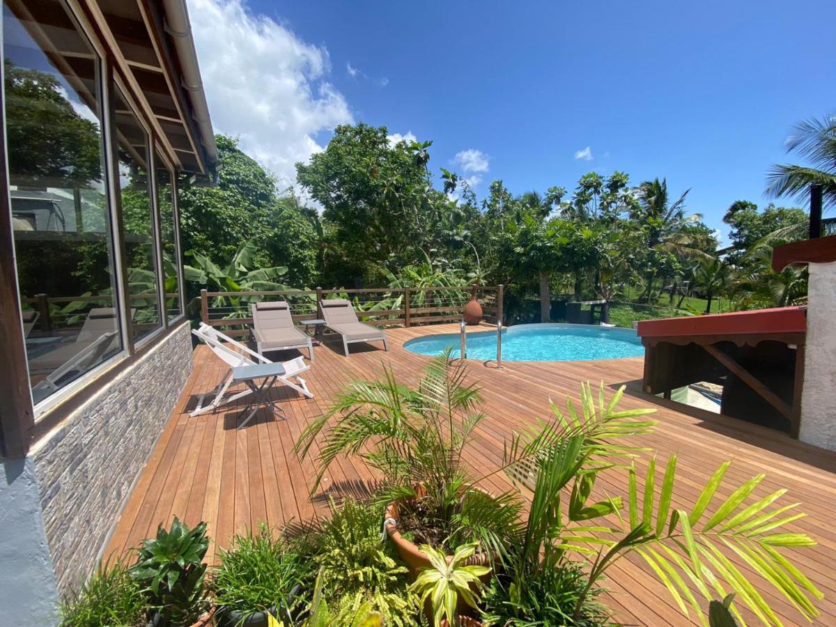 Maison d'hôtes Locastudio - Grenadine Sainte-Anne (Grande-Terre)